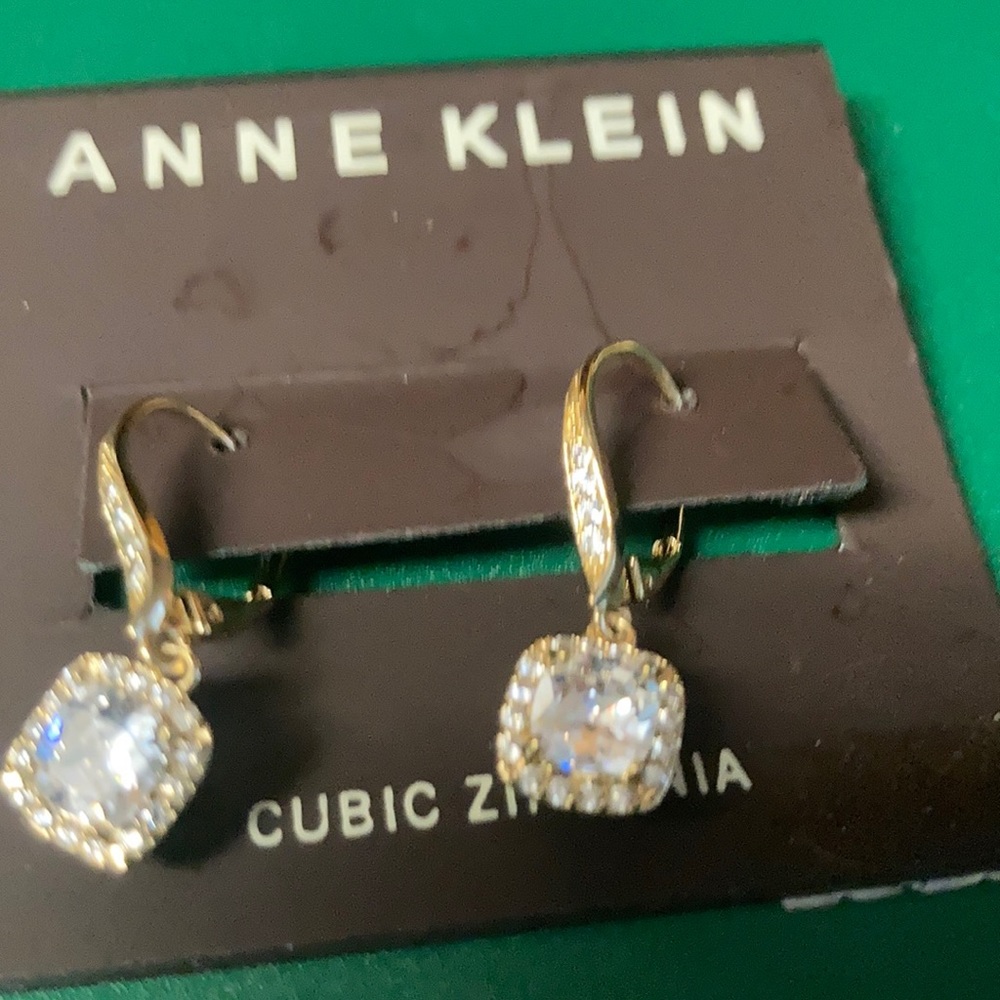 Anne Klein ratings